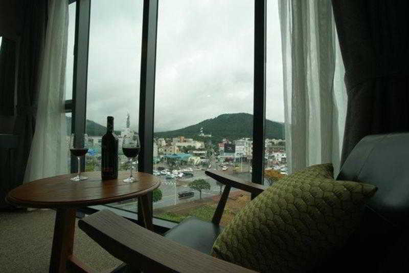 I-Jin Hotel Jeju Esterno foto